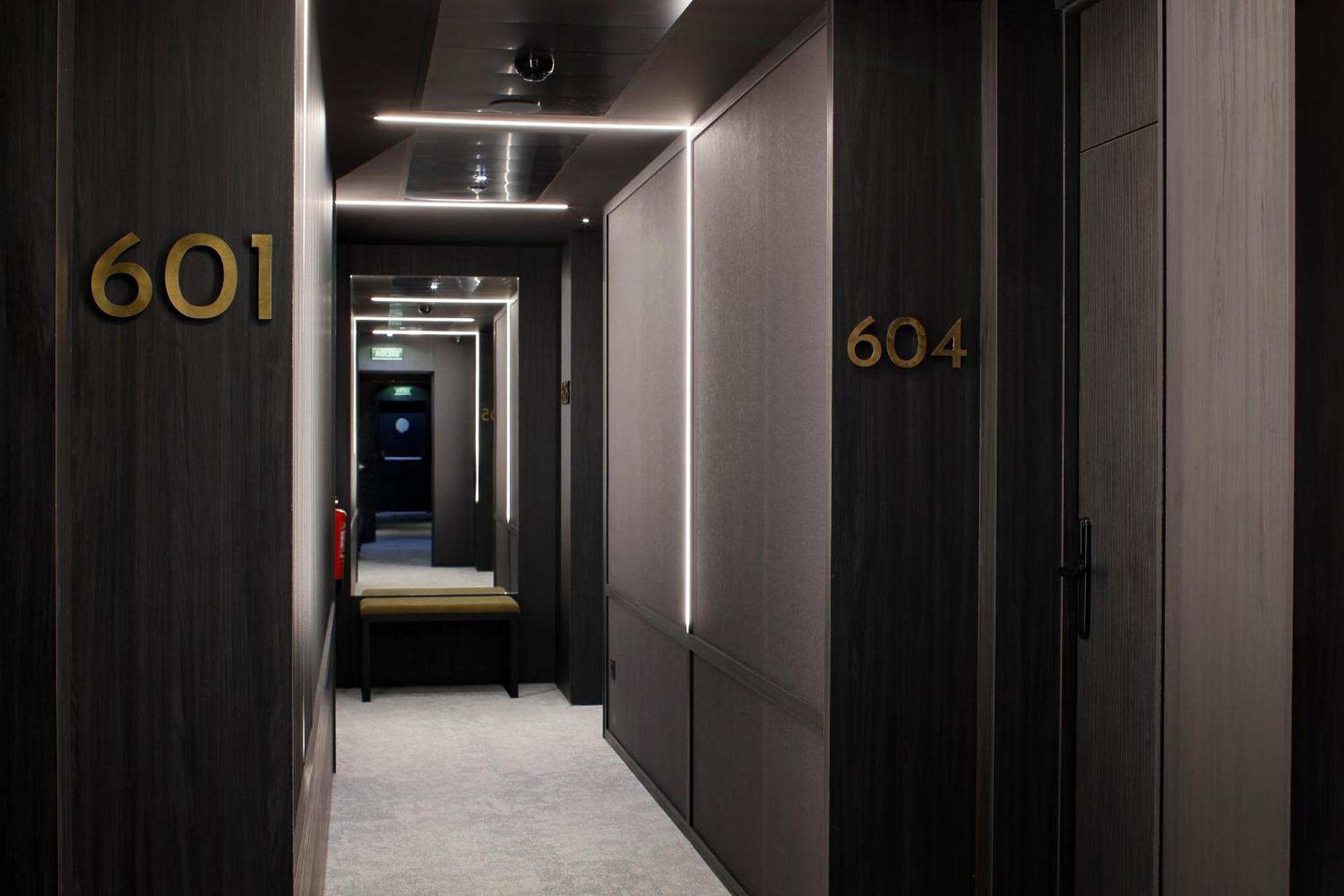 Nuvo Hotel Boutique Oviedo Esterno foto